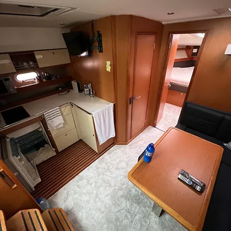 Botel Private Bootstouren Motoryacht