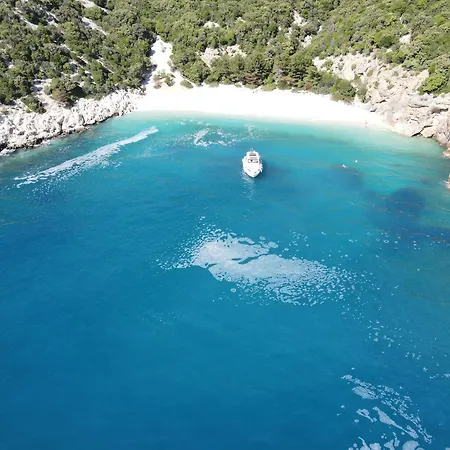 Private Bootstouren Motoryacht Botel Punat