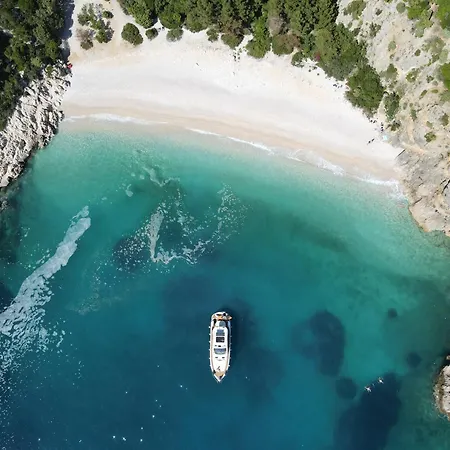 Bateau-hôtel Private Bootstouren Motoryacht